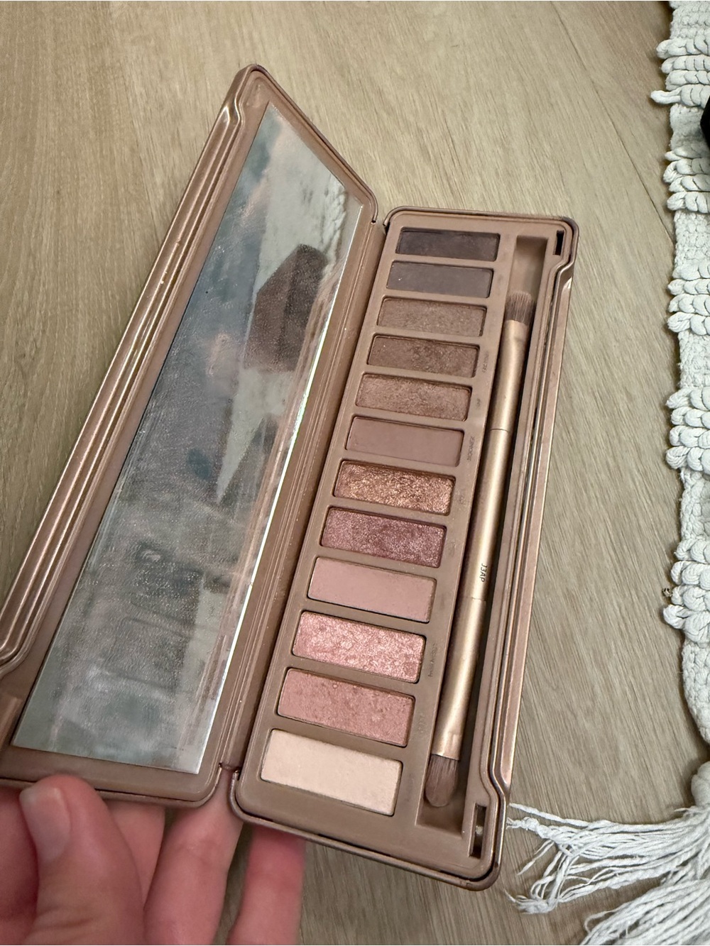 Urban Decay Eyeshadow Palette - Pink, Rose, Brown & Champagne Shades